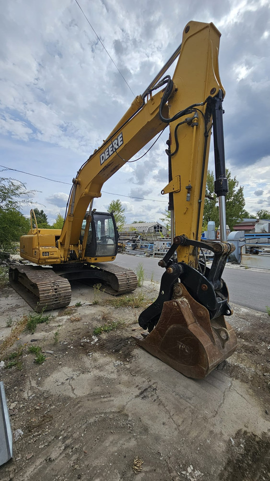 John Deere 200C LC - מחפר סורק: תמונה 2 John Deere 200C LC - מחפר סורק: תמונה 2