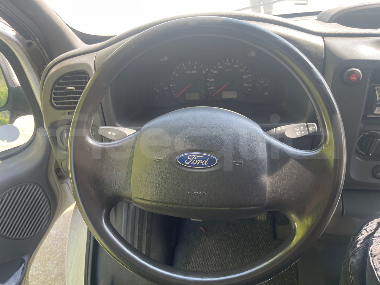 Bundle di 4 mezzi Ford - Transit Tourneo Ford - Transit Tourneo Ford - Transit Ford - Transit Tourneo - מיניבוס, כלי רכב מסחרי לנוסעים: תמונה 3 Bundle di 4 mezzi Ford - Transit Tourneo Ford - Transit Tourneo Ford - Transit Ford - Transit Tourneo - מיניבוס, כלי רכב מסחרי לנוסעים: תמונה 3