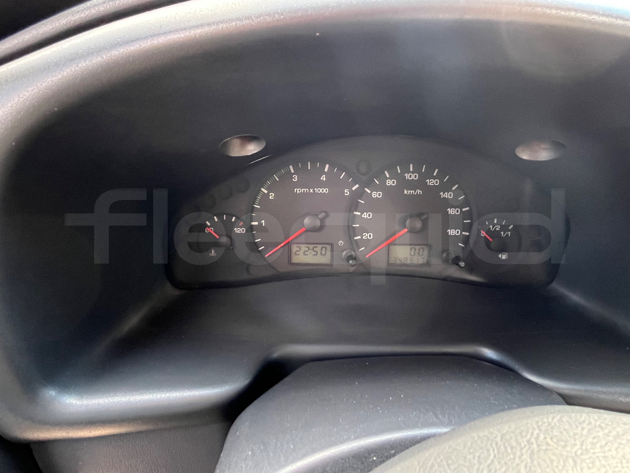 Ford Transit - מיניבוס, כלי רכב מסחרי לנוסעים: תמונה 3 Ford Transit - מיניבוס, כלי רכב מסחרי לנוסעים: תמונה 3