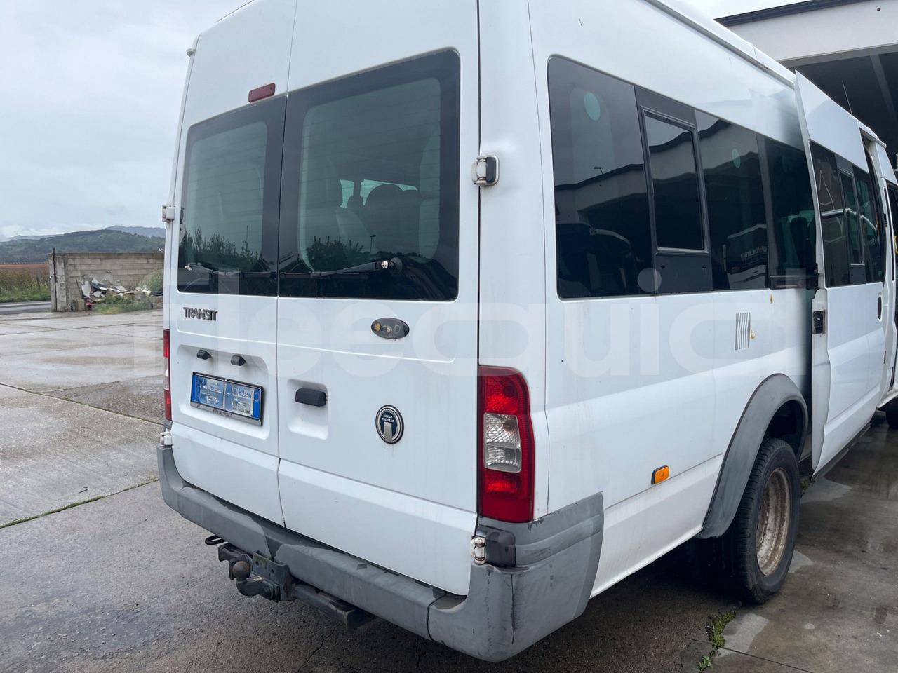 Ford Transit - מיניבוס, כלי רכב מסחרי לנוסעים: תמונה 5 Ford Transit - מיניבוס, כלי רכב מסחרי לנוסעים: תמונה 5