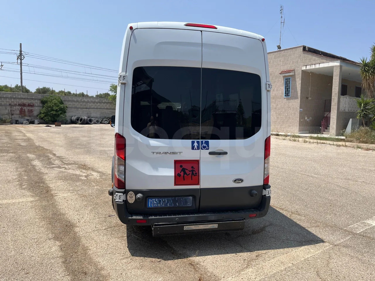 Ford Transit - מיניבוס, כלי רכב מסחרי לנוסעים: תמונה 5 Ford Transit - מיניבוס, כלי רכב מסחרי לנוסעים: תמונה 5