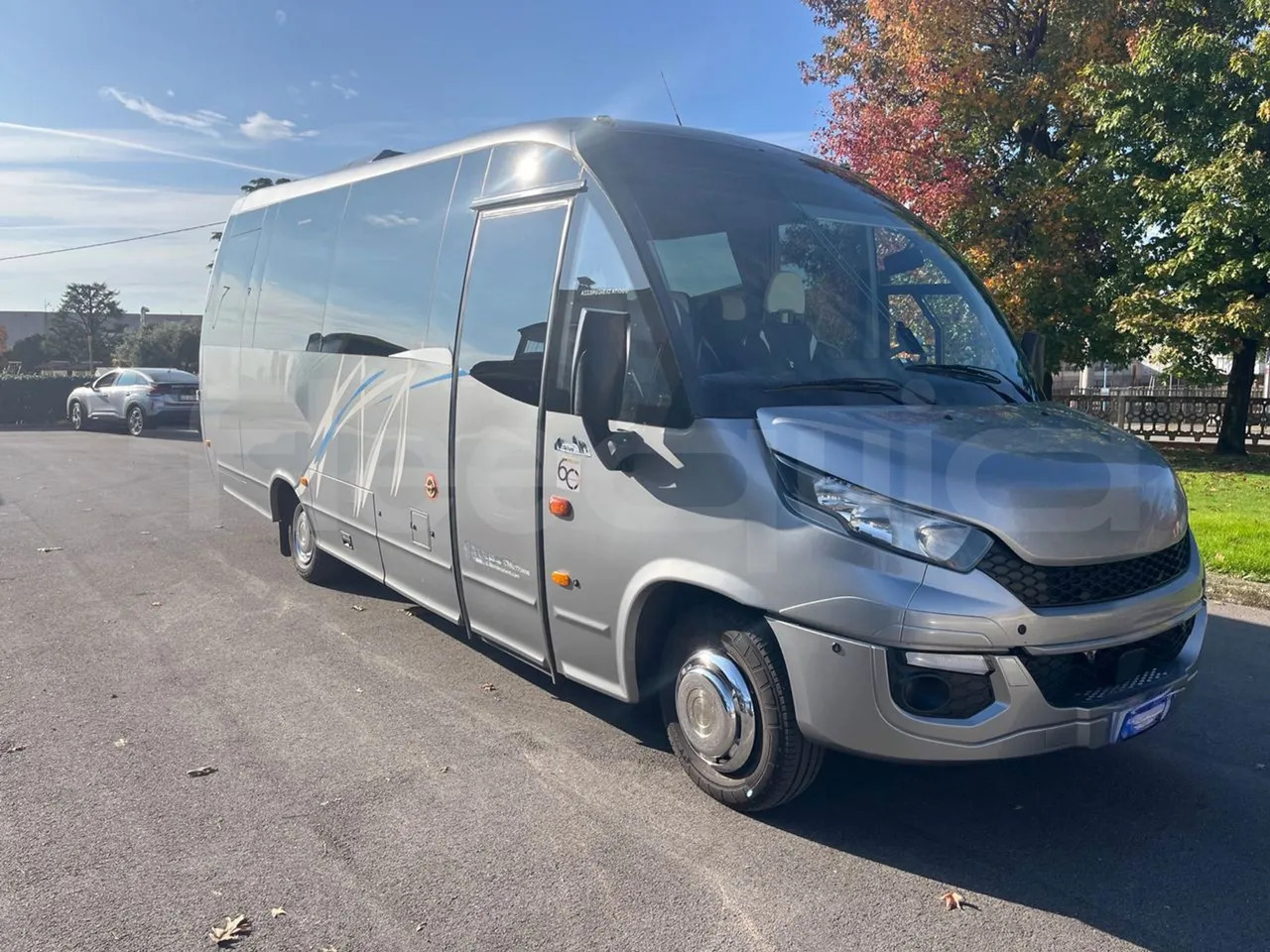 Indcar Wing - אוטובוס בין עירוני: תמונה 1 Indcar Wing - אוטובוס בין עירוני: תמונה 1