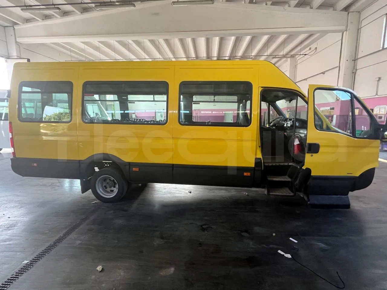 אוטובוס בית ספר Iveco A50: תמונה 12