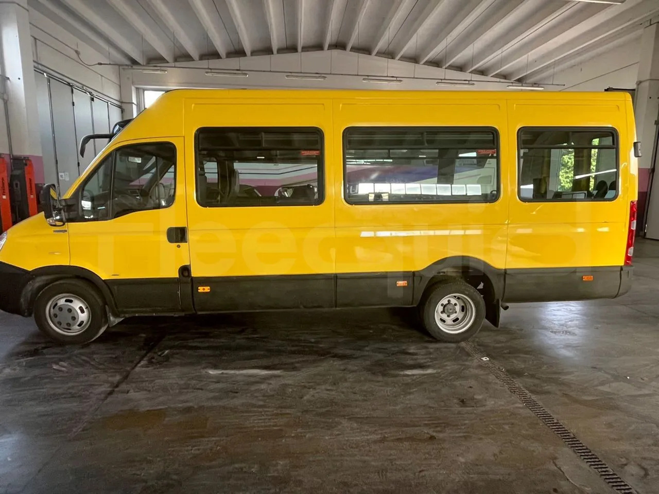 אוטובוס בית ספר Iveco A50: תמונה 6