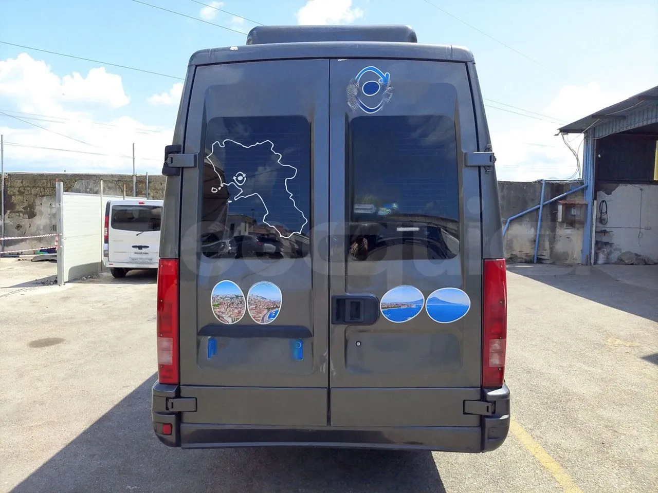 Iveco Daily - מיניבוס, כלי רכב מסחרי לנוסעים: תמונה 5 Iveco Daily - מיניבוס, כלי רכב מסחרי לנוסעים: תמונה 5