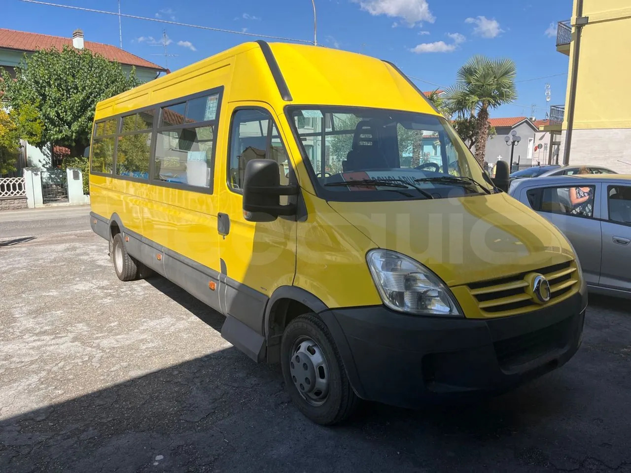 Iveco Daily - אוטובוס בית ספר: תמונה 1 Iveco Daily - אוטובוס בית ספר: תמונה 1
