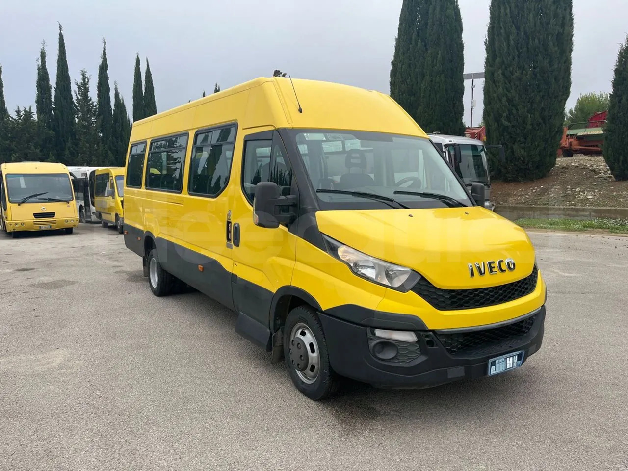 Iveco Daily - מיניבוס, כלי רכב מסחרי לנוסעים: תמונה 1 Iveco Daily - מיניבוס, כלי רכב מסחרי לנוסעים: תמונה 1