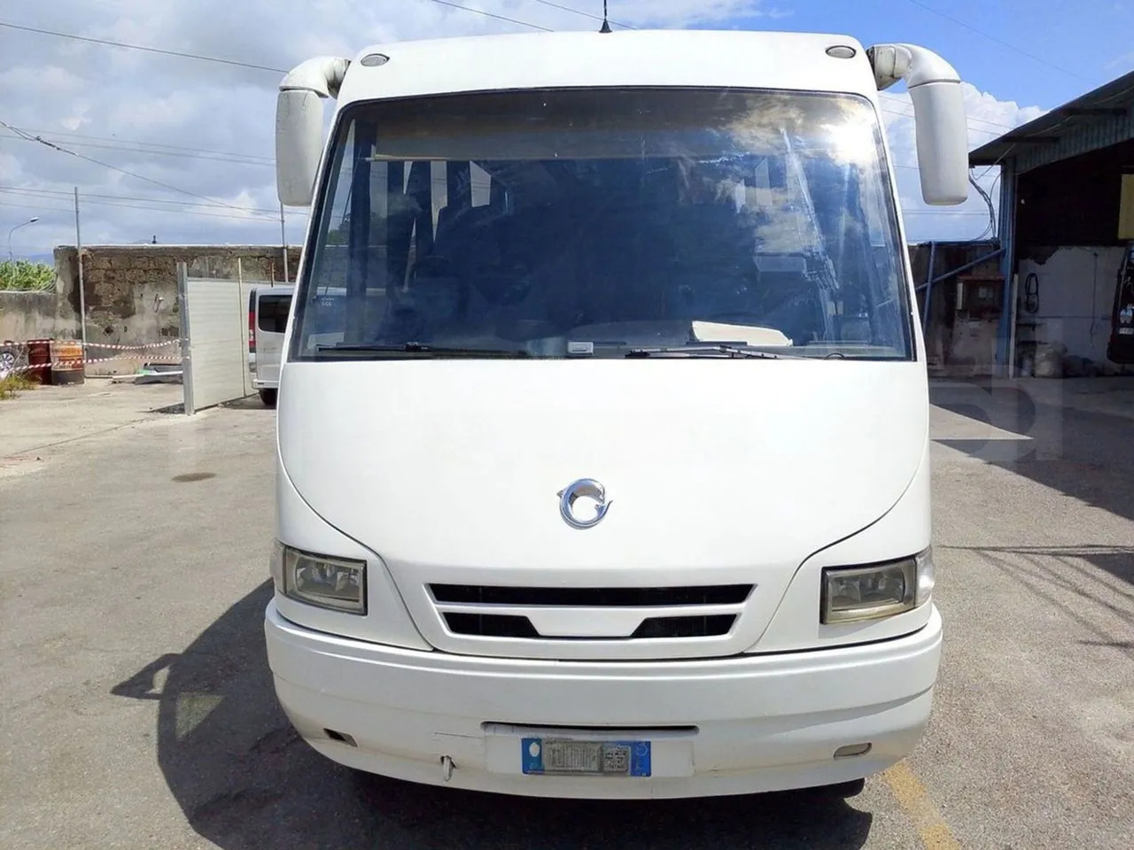 Iveco Daily - אוטובוס בין עירוני: תמונה 2 Iveco Daily - אוטובוס בין עירוני: תמונה 2