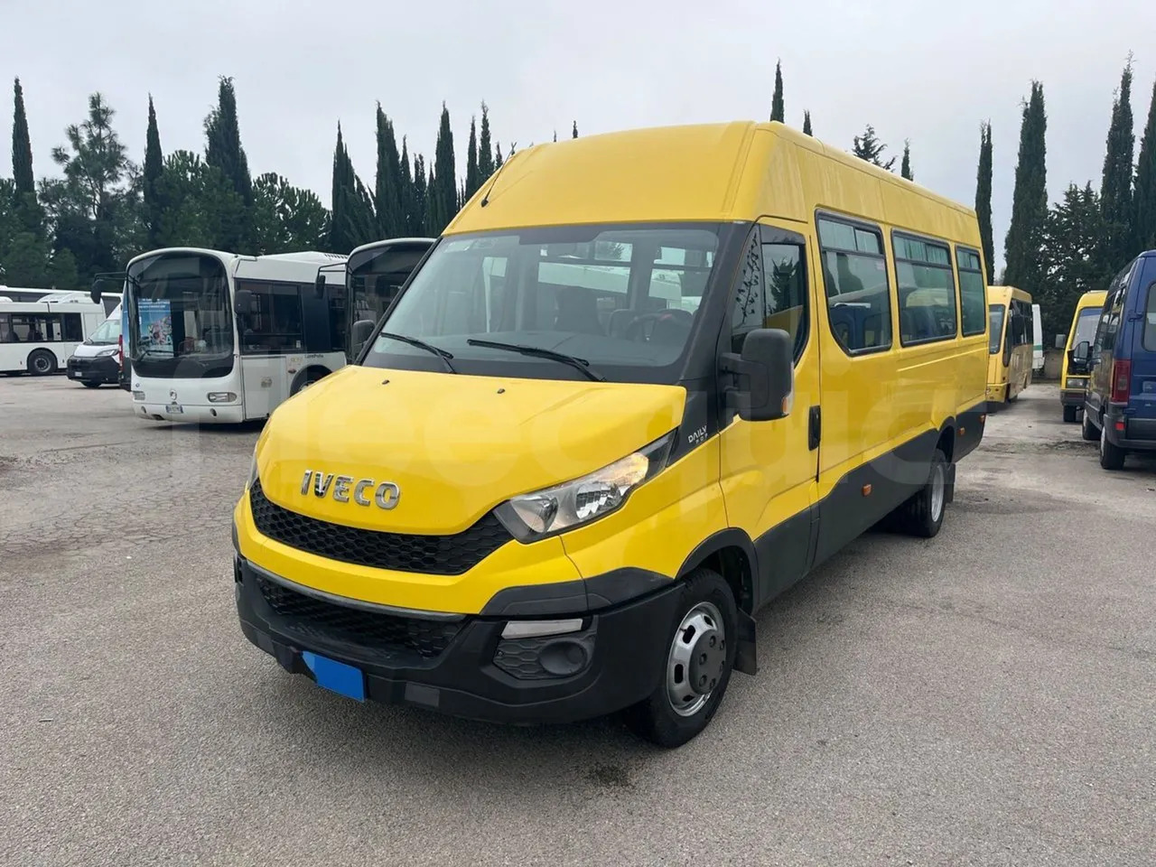 Iveco Daily - מיניבוס, כלי רכב מסחרי לנוסעים: תמונה 4 Iveco Daily - מיניבוס, כלי רכב מסחרי לנוסעים: תמונה 4