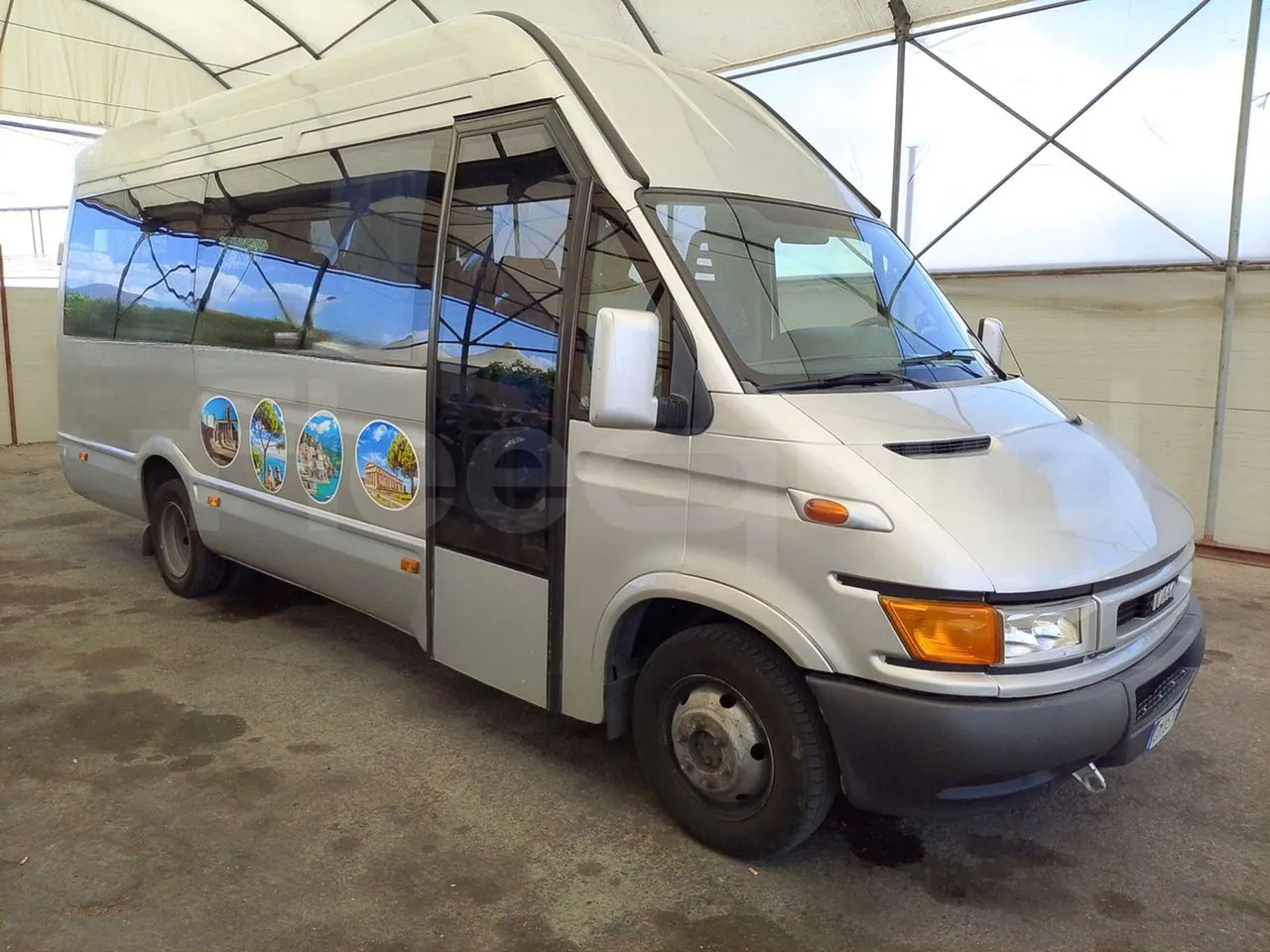 Iveco Daily - מיניבוס, כלי רכב מסחרי לנוסעים: תמונה 1 Iveco Daily - מיניבוס, כלי רכב מסחרי לנוסעים: תמונה 1