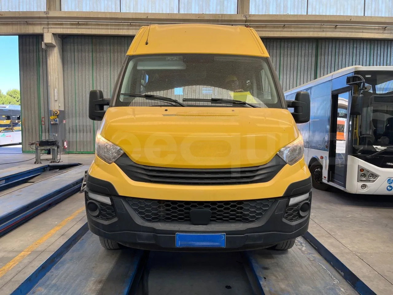 Iveco Daily - אוטובוס בית ספר: תמונה 2 Iveco Daily - אוטובוס בית ספר: תמונה 2