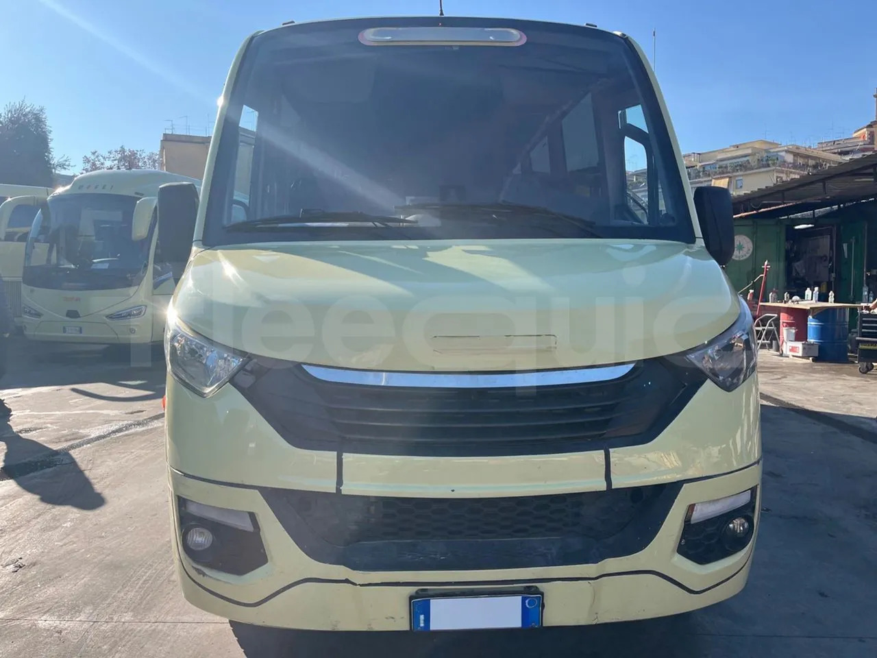 Iveco Daily - מיניבוס, כלי רכב מסחרי לנוסעים: תמונה 2 Iveco Daily - מיניבוס, כלי רכב מסחרי לנוסעים: תמונה 2