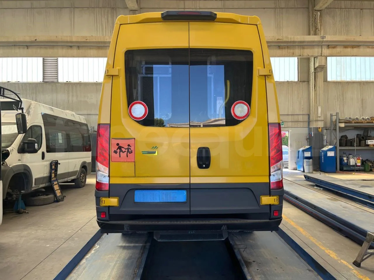 Iveco Daily - אוטובוס בית ספר: תמונה 5 Iveco Daily - אוטובוס בית ספר: תמונה 5
