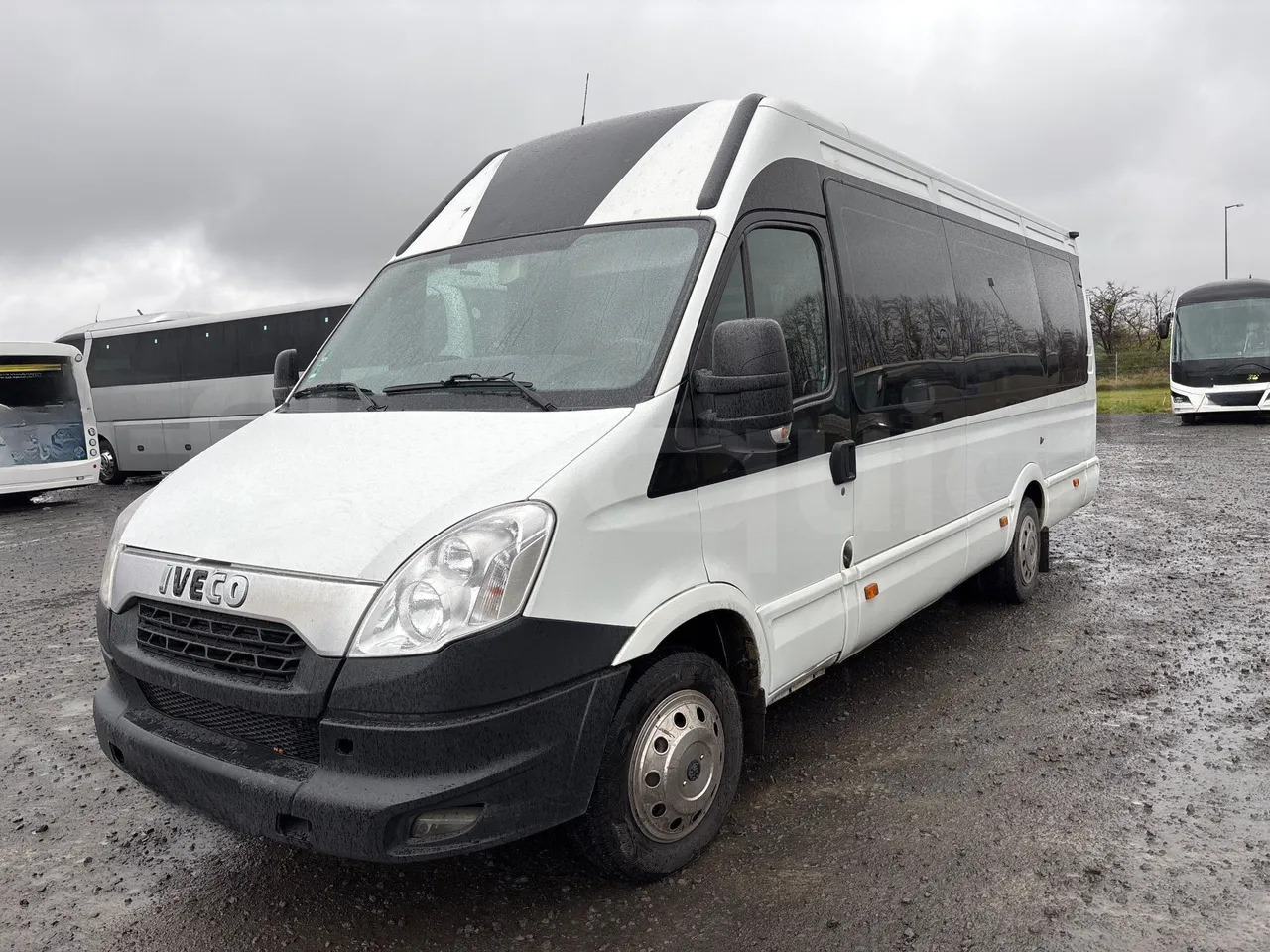 Iveco Daily - מיניבוס, כלי רכב מסחרי לנוסעים: תמונה 3 Iveco Daily - מיניבוס, כלי רכב מסחרי לנוסעים: תמונה 3