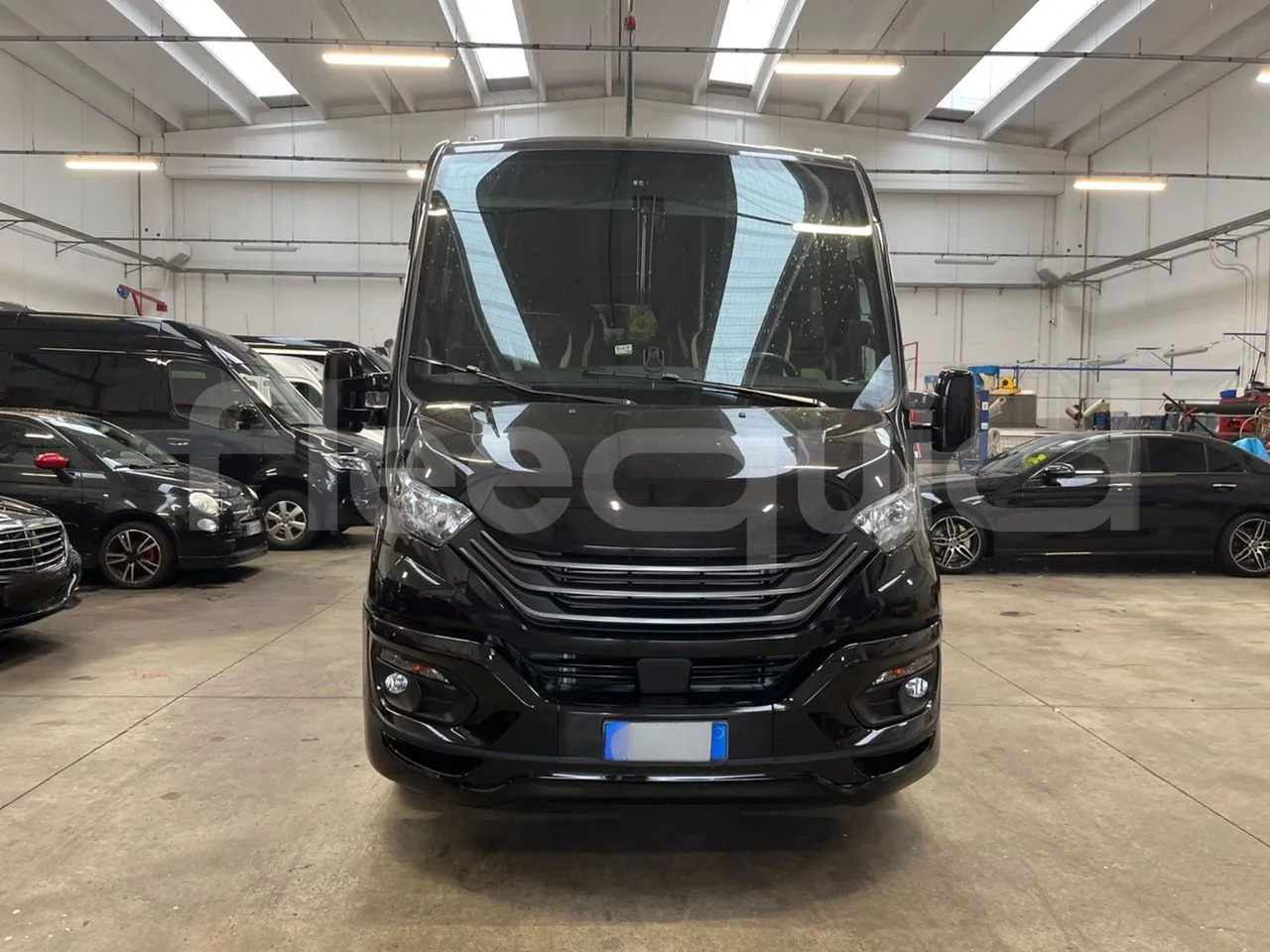 Iveco Daily - אוטובוס בין עירוני: תמונה 2 Iveco Daily - אוטובוס בין עירוני: תמונה 2