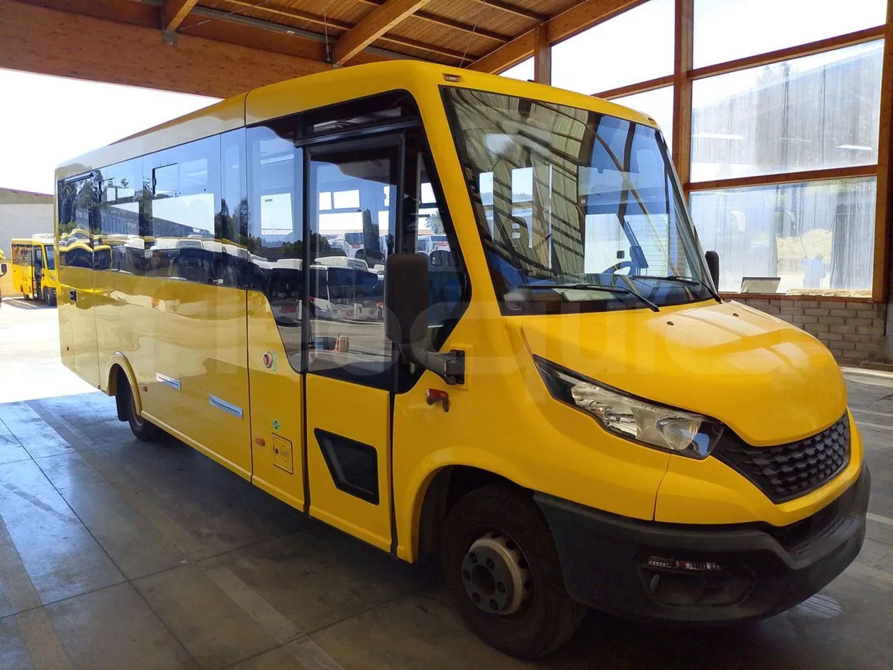 Iveco Indcar - אוטובוס בית ספר: תמונה 1 Iveco Indcar - אוטובוס בית ספר: תמונה 1