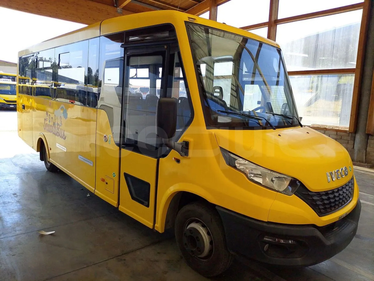 Iveco Indcar - אוטובוס בית ספר: תמונה 1 Iveco Indcar - אוטובוס בית ספר: תמונה 1
