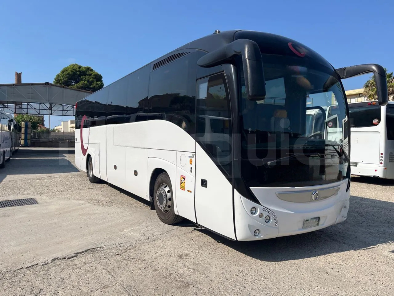 Iveco Magelys - אוטובוס בין עירוני: תמונה 1 Iveco Magelys - אוטובוס בין עירוני: תמונה 1