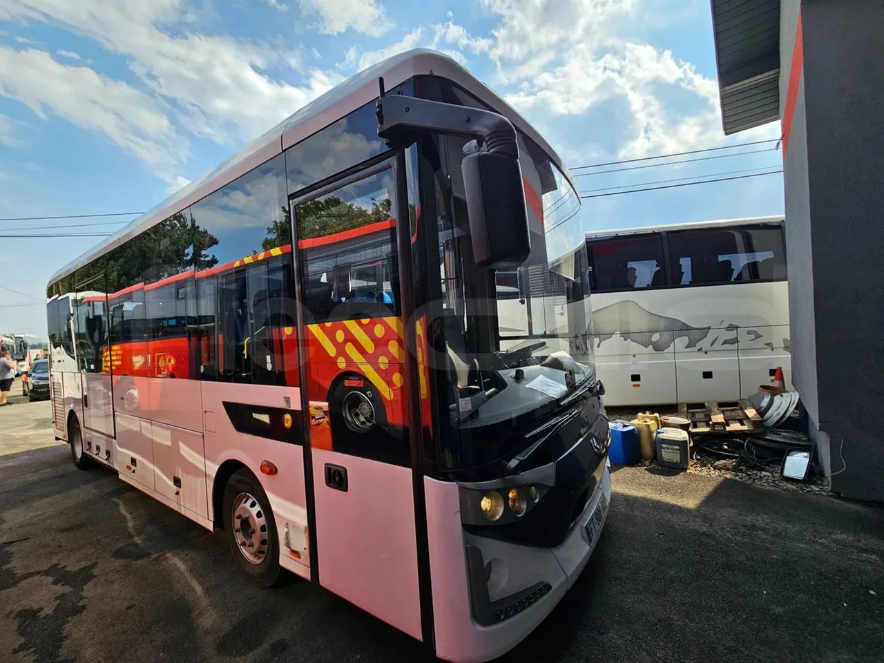 Karsan STAR - אוטובוס בין עירוני: תמונה 1 Karsan STAR - אוטובוס בין עירוני: תמונה 1