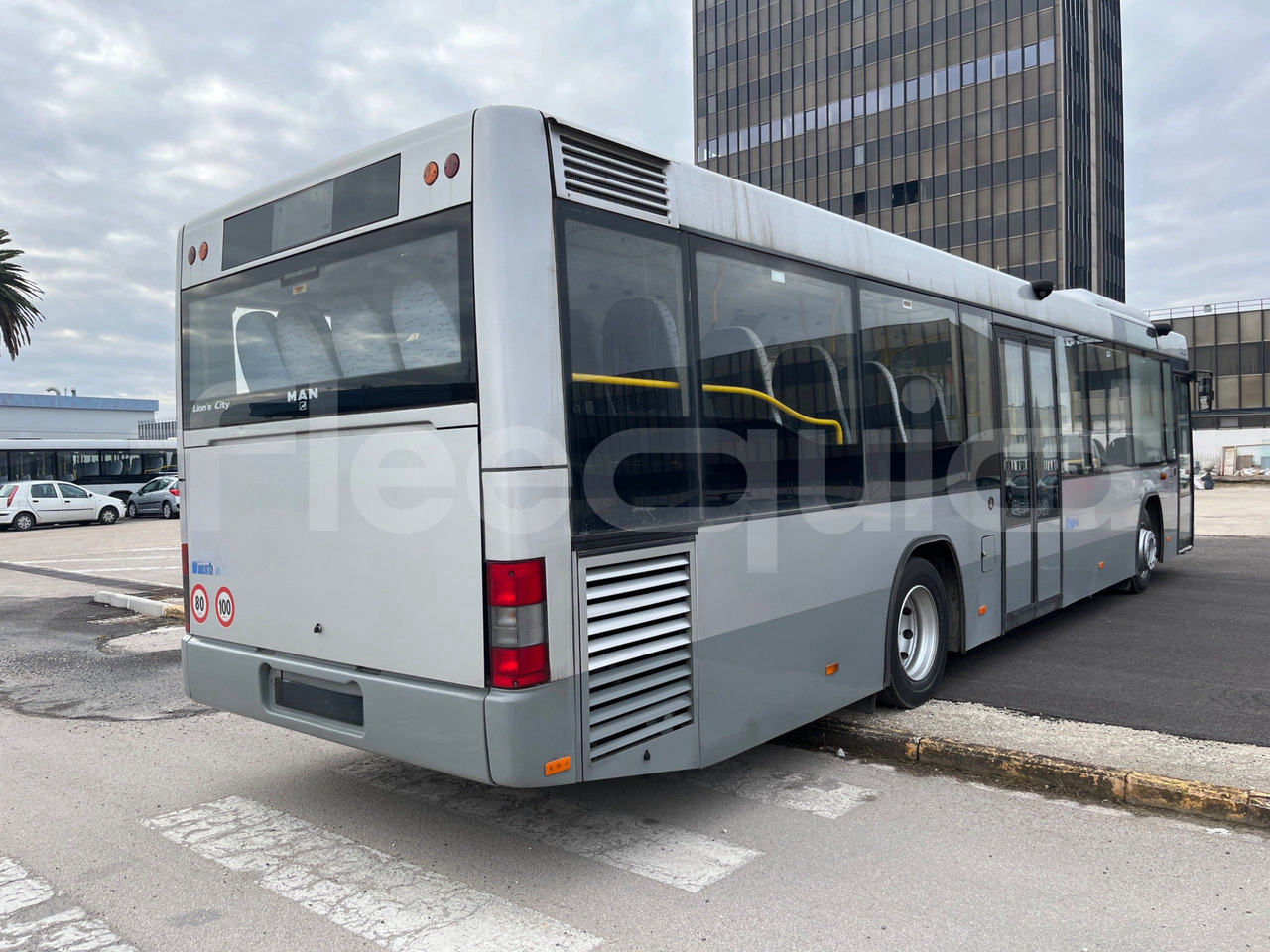 הַחכָּרָה Man Lion's Classic Man Lion's Classic: תמונה 9 הַחכָּרָה Man Lion's Classic Man Lion's Classic: תמונה 9