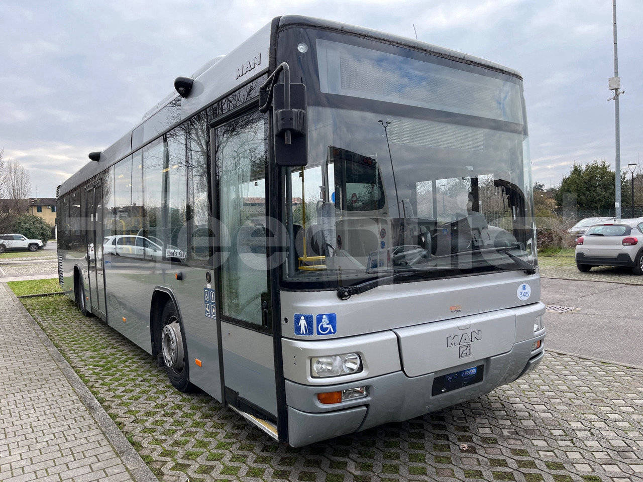 Man Lion's Classic - אוטובוס פרברים: תמונה 1 Man Lion's Classic - אוטובוס פרברים: תמונה 1