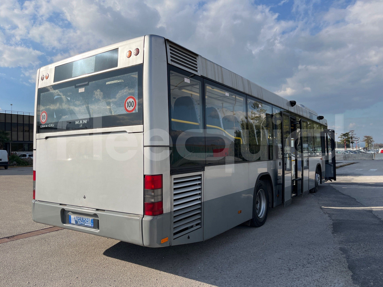 הַחכָּרָה  Man Lion's Classic Man Lion's Classic: תמונה 8