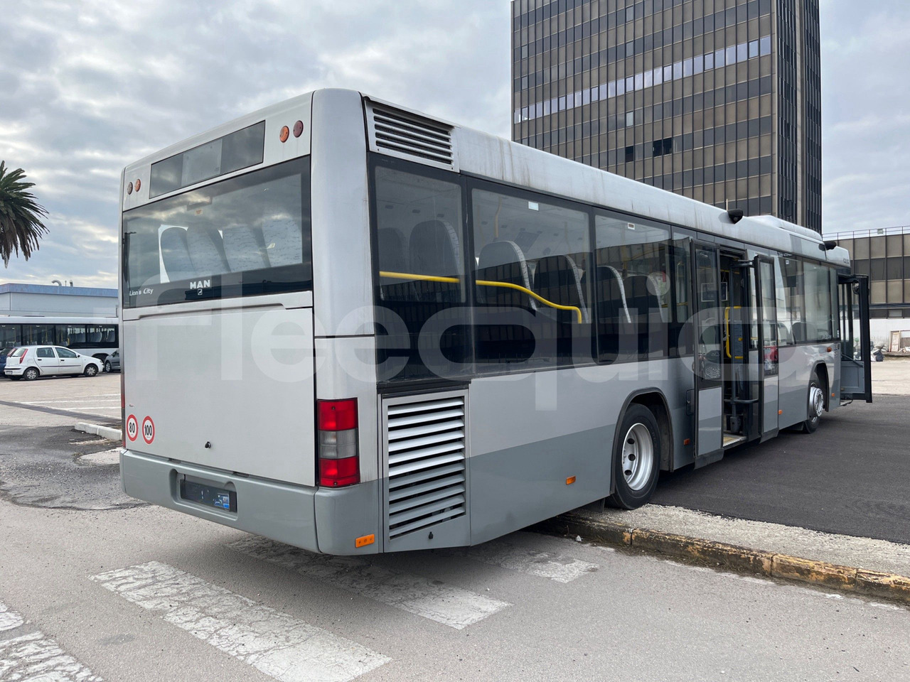 הַחכָּרָה Man Lion's Classic Man Lion's Classic: תמונה 8 הַחכָּרָה Man Lion's Classic Man Lion's Classic: תמונה 8