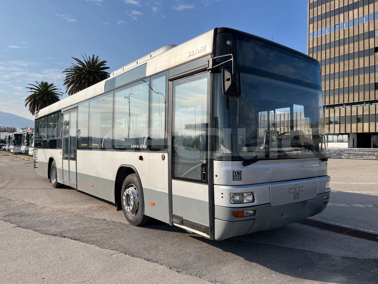 Man Lion's Classic - אוטובוס פרברים: תמונה 1 Man Lion's Classic - אוטובוס פרברים: תמונה 1