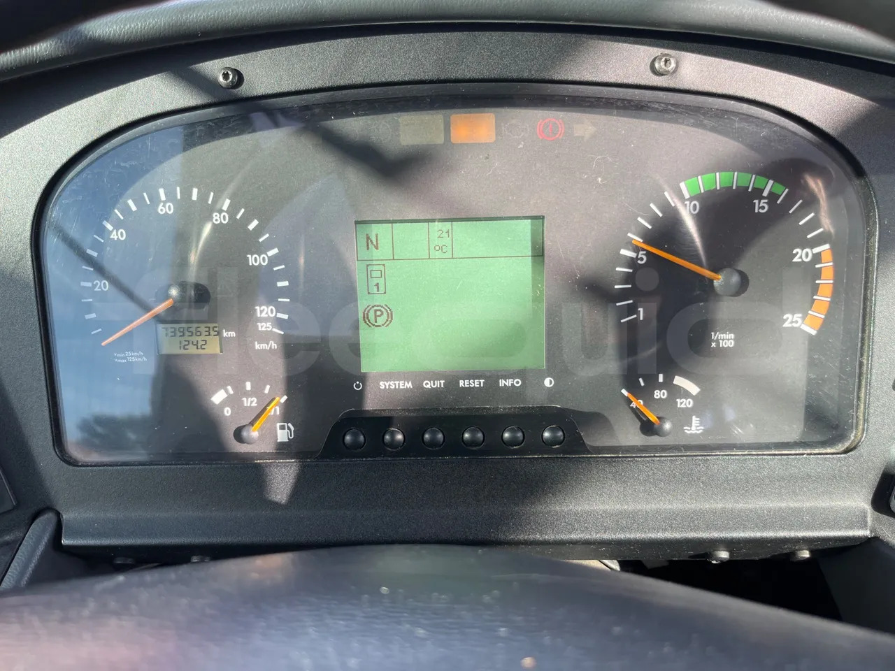 Mercedes-Benz Integro - אוטובוס פרברים: תמונה 3 Mercedes-Benz Integro - אוטובוס פרברים: תמונה 3