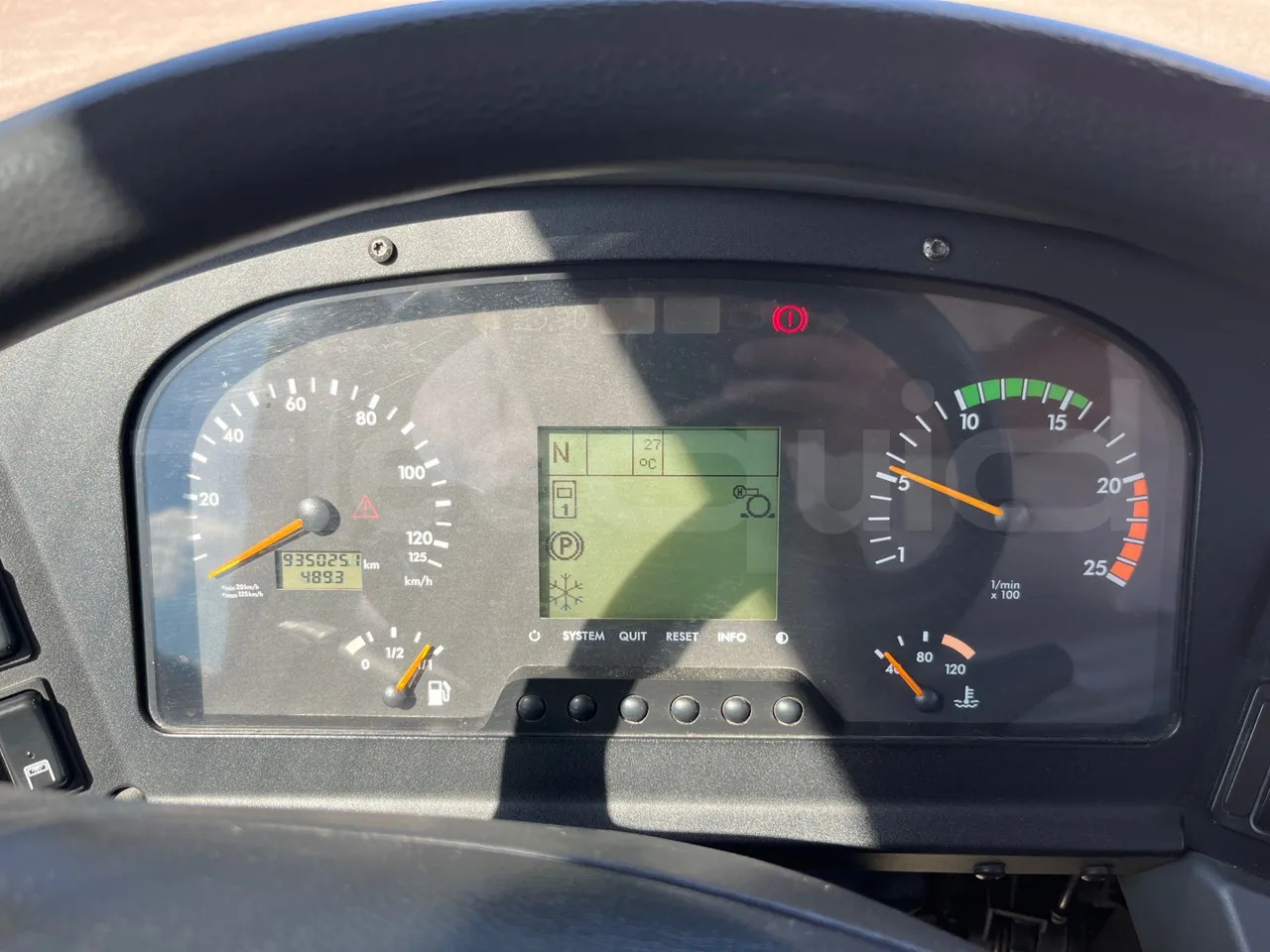 Mercedes-Benz Integro - אוטובוס פרברים: תמונה 3 Mercedes-Benz Integro - אוטובוס פרברים: תמונה 3