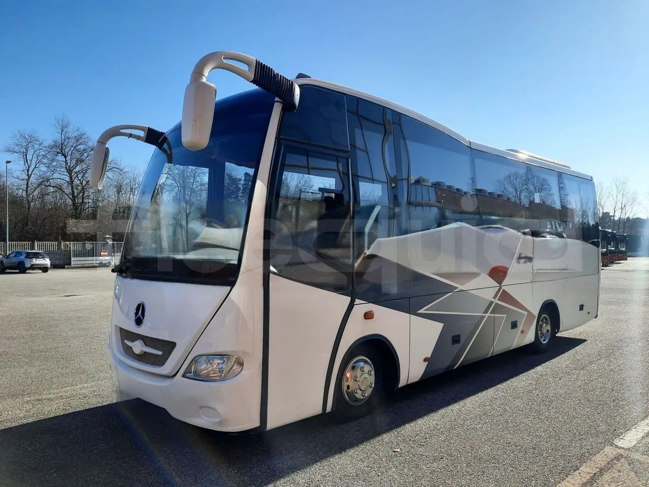 Mercedes-Benz MB1022 - אוטובוס בין עירוני: תמונה 4 Mercedes-Benz MB1022 - אוטובוס בין עירוני: תמונה 4