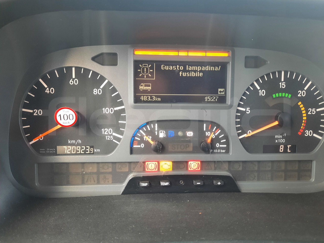 Mercedes-Benz MB1022 - אוטובוס בין עירוני: תמונה 3 Mercedes-Benz MB1022 - אוטובוס בין עירוני: תמונה 3