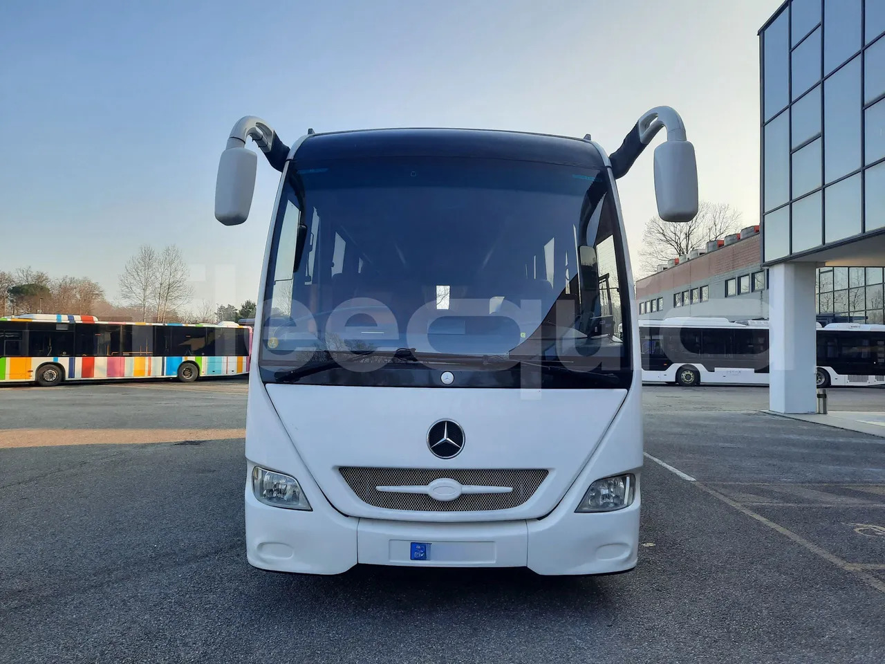 Mercedes-Benz MB1022 - אוטובוס בין עירוני: תמונה 2 Mercedes-Benz MB1022 - אוטובוס בין עירוני: תמונה 2