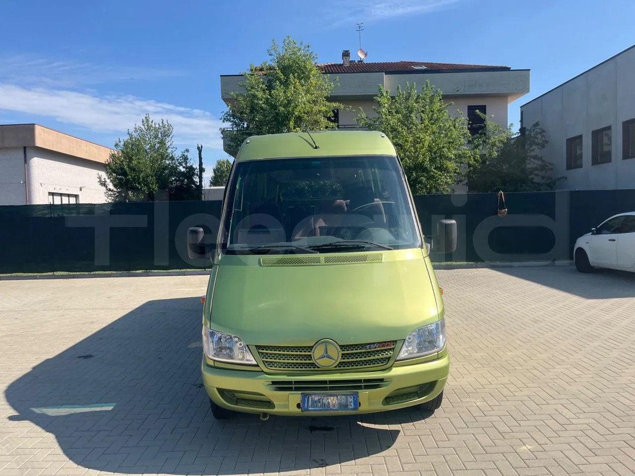 Mercedes-Benz Sprinter - אוטובוס פרברים: תמונה 2 Mercedes-Benz Sprinter - אוטובוס פרברים: תמונה 2