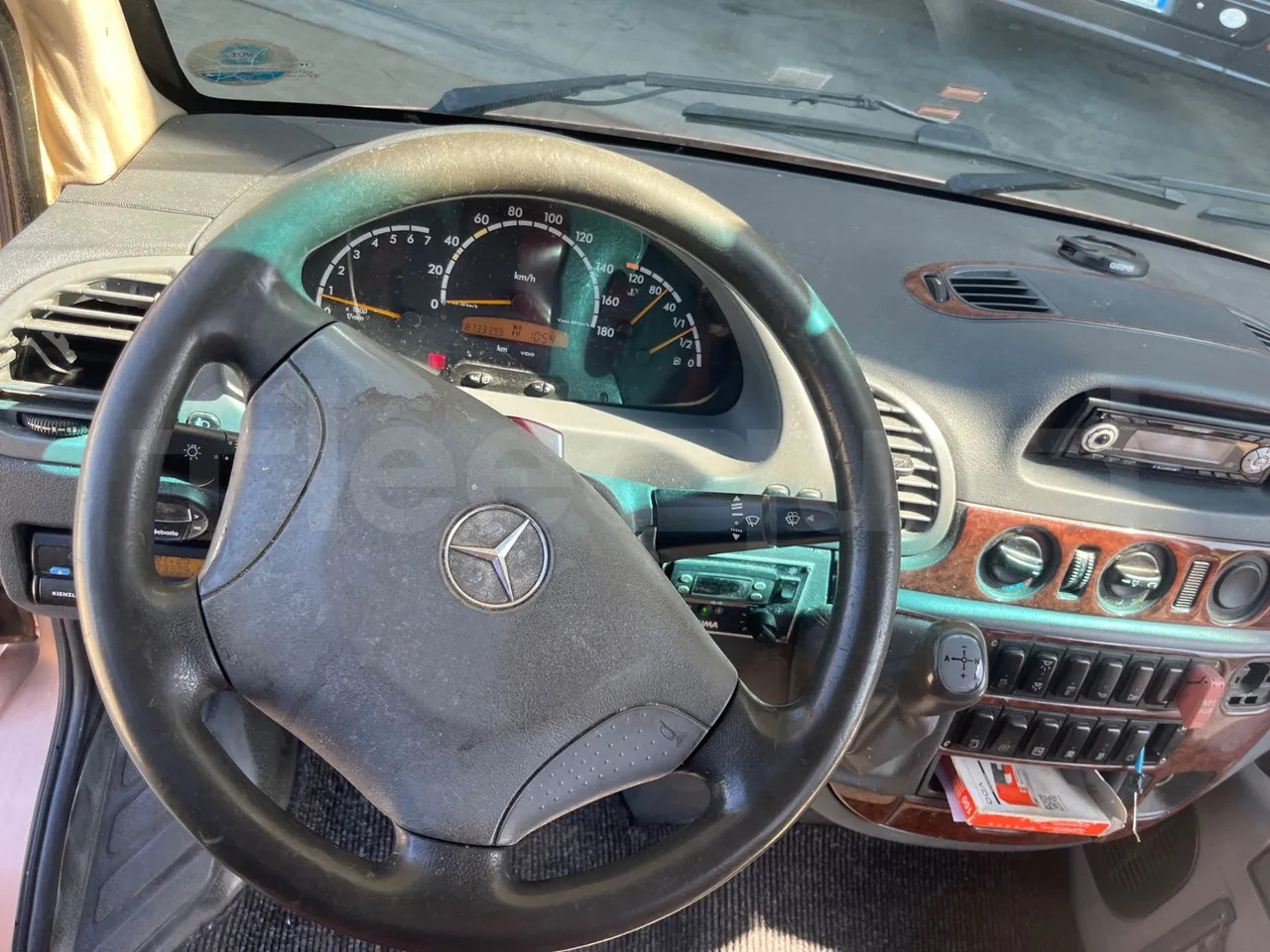 Mercedes-Benz Sprinter - אוטובוס פרברים: תמונה 3 Mercedes-Benz Sprinter - אוטובוס פרברים: תמונה 3