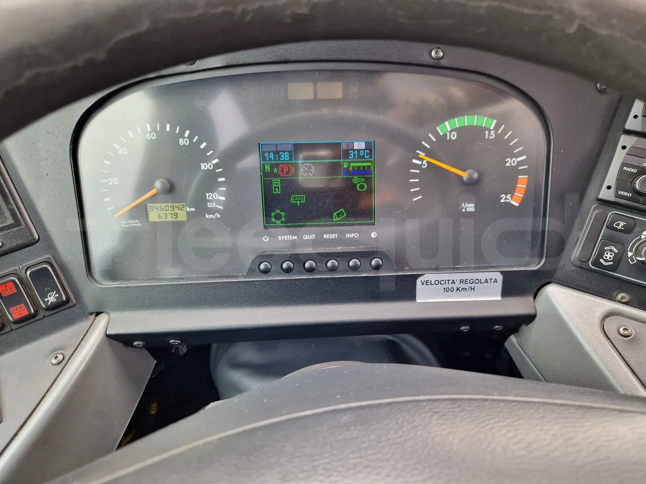 Mercedes-Benz Tourismo - אוטובוס בין עירוני: תמונה 3 Mercedes-Benz Tourismo - אוטובוס בין עירוני: תמונה 3