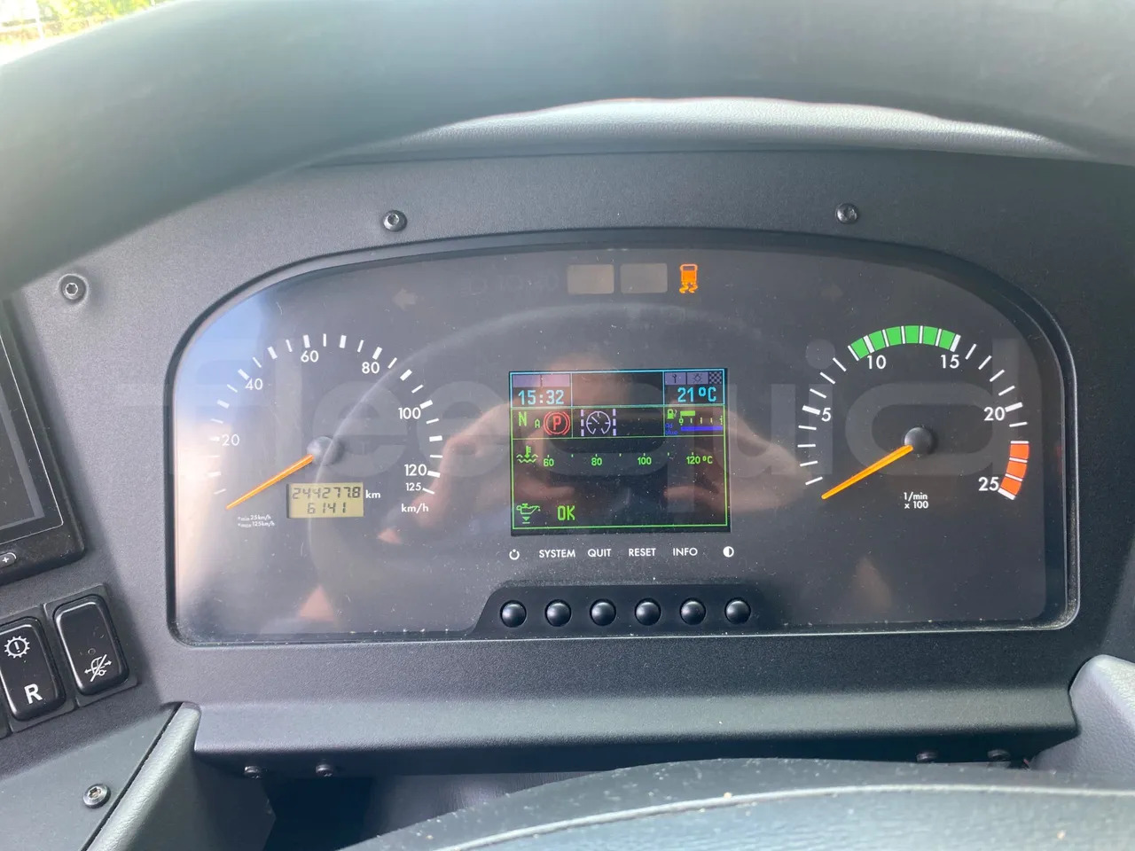 Mercedes-Benz Tourismo - אוטובוס בין עירוני: תמונה 3 Mercedes-Benz Tourismo - אוטובוס בין עירוני: תמונה 3