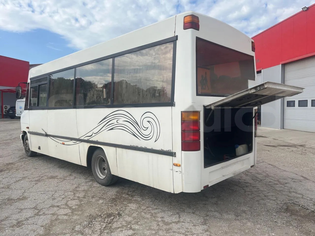 Mercedes-Benz Vario - מיניבוס, כלי רכב מסחרי לנוסעים: תמונה 5 Mercedes-Benz Vario - מיניבוס, כלי רכב מסחרי לנוסעים: תמונה 5