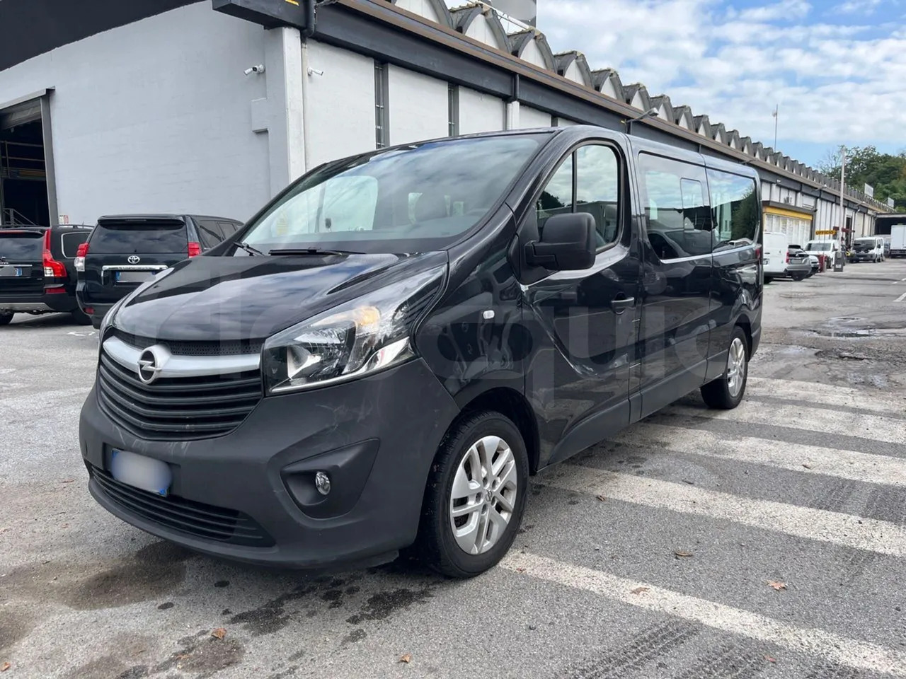 Opel Vivaro - B - כלי רכב מסחרי לנוסעים: תמונה 4 Opel Vivaro - B - כלי רכב מסחרי לנוסעים: תמונה 4