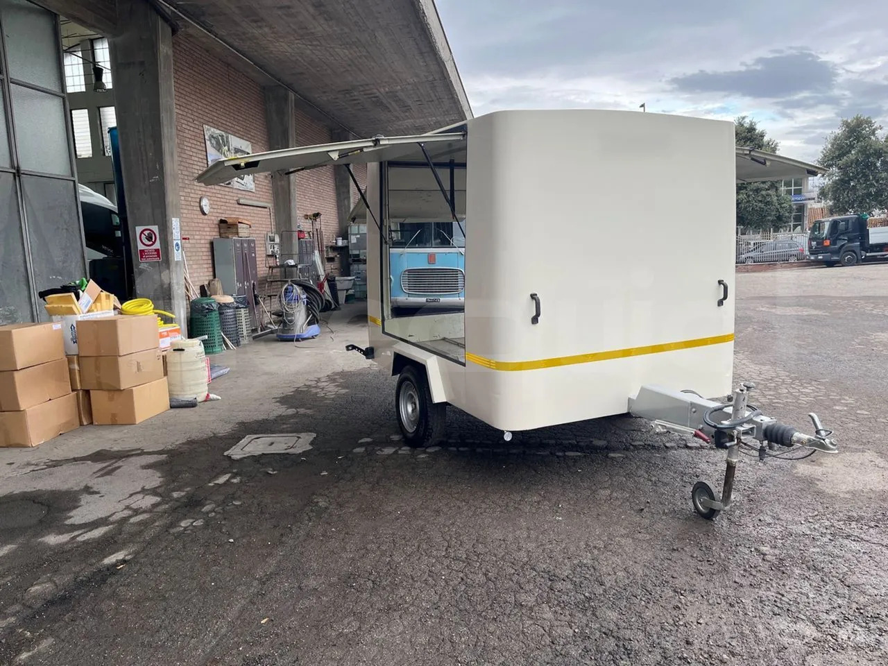 Pedretti M1500 - אוטובוס בין עירוני: תמונה 1 Pedretti M1500 - אוטובוס בין עירוני: תמונה 1