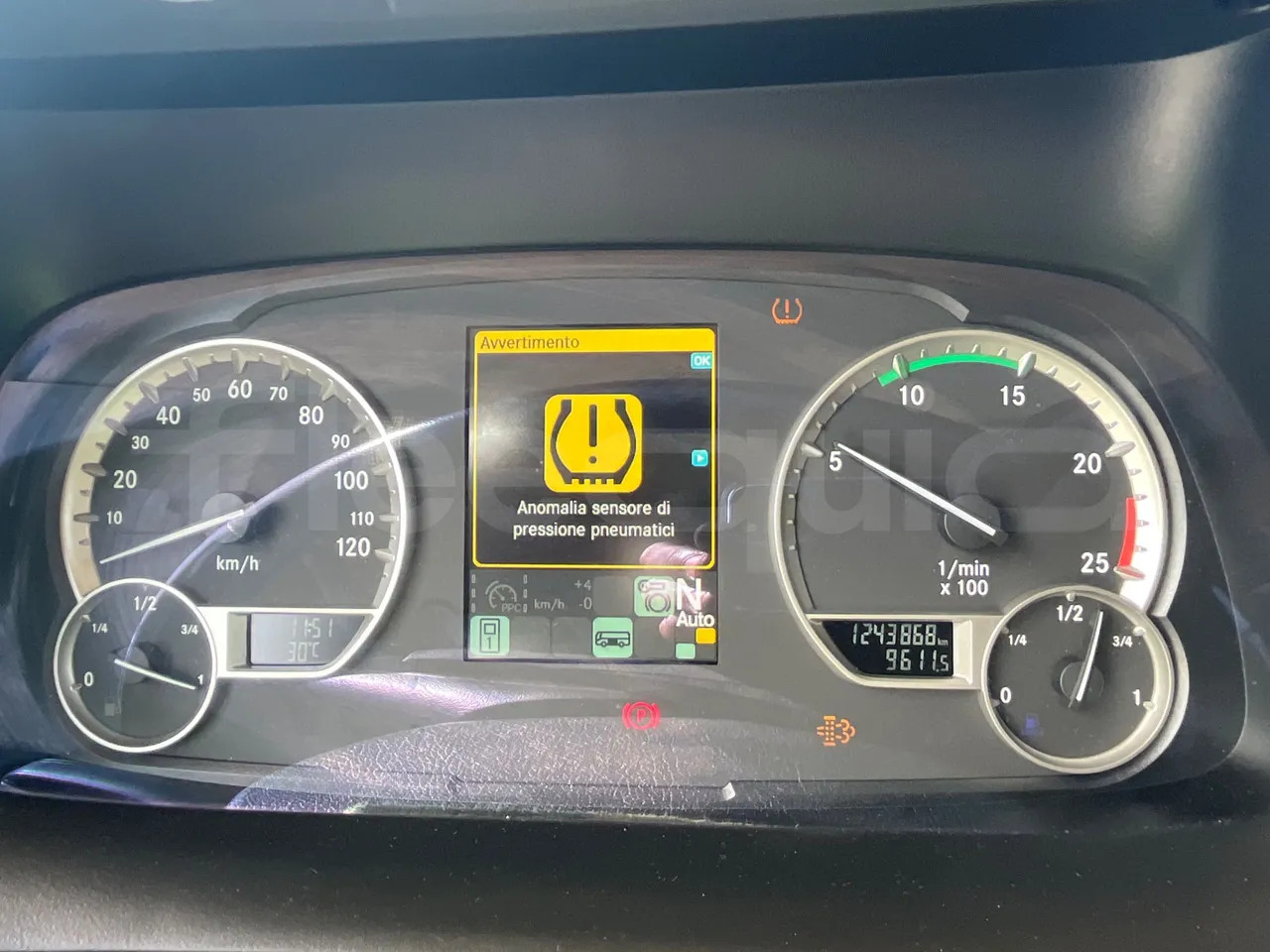 Setra S 531 DT - אוטובוס בין עירוני: תמונה 3 Setra S 531 DT - אוטובוס בין עירוני: תמונה 3