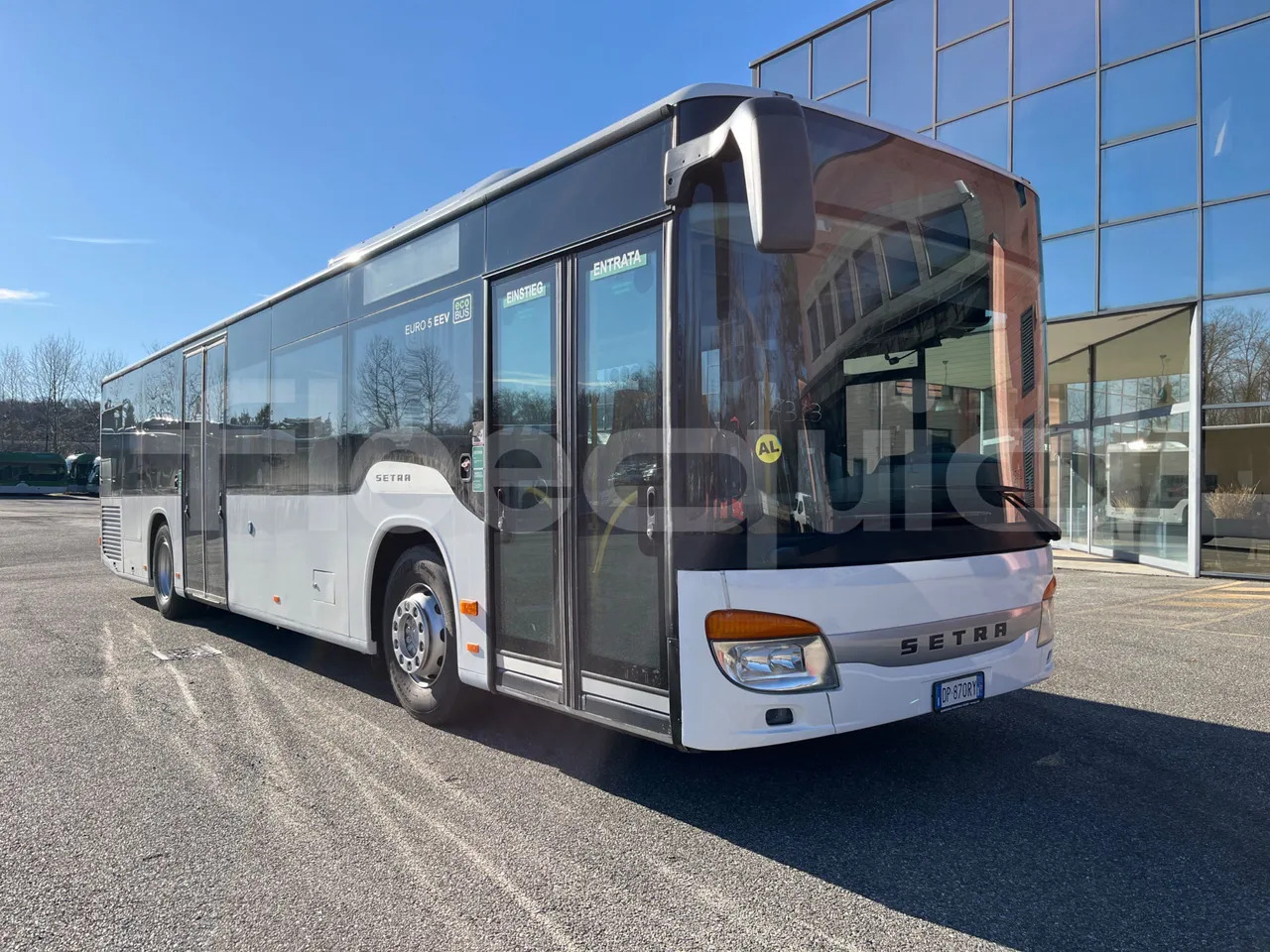 Setra S415 - אוטובוס פרברים: תמונה 1 Setra S415 - אוטובוס פרברים: תמונה 1