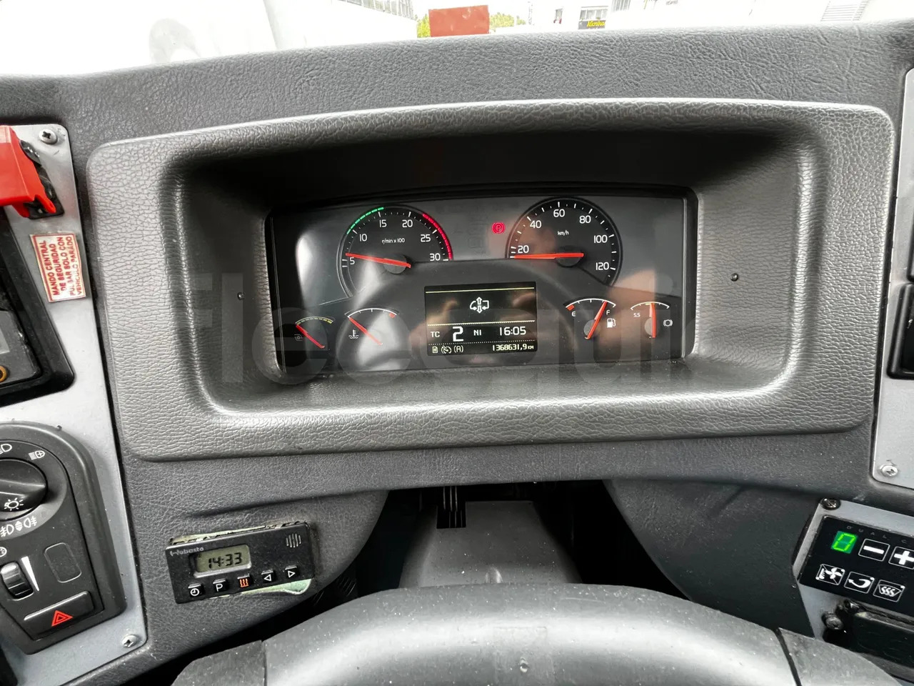 Volvo B12B - אוטובוס בין עירוני: תמונה 3 Volvo B12B - אוטובוס בין עירוני: תמונה 3