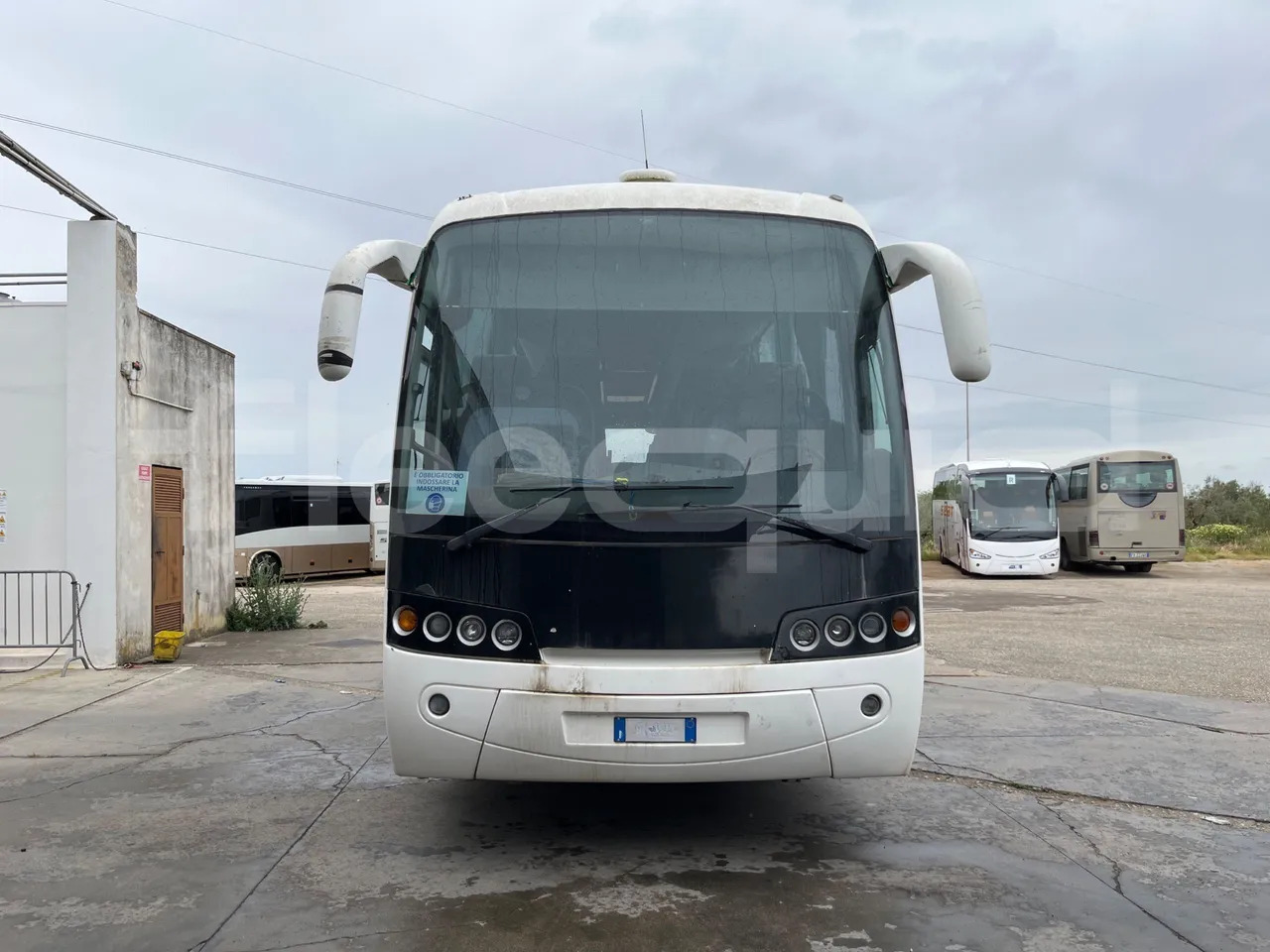 Volvo B12 - אוטובוס בין עירוני: תמונה 2 Volvo B12 - אוטובוס בין עירוני: תמונה 2