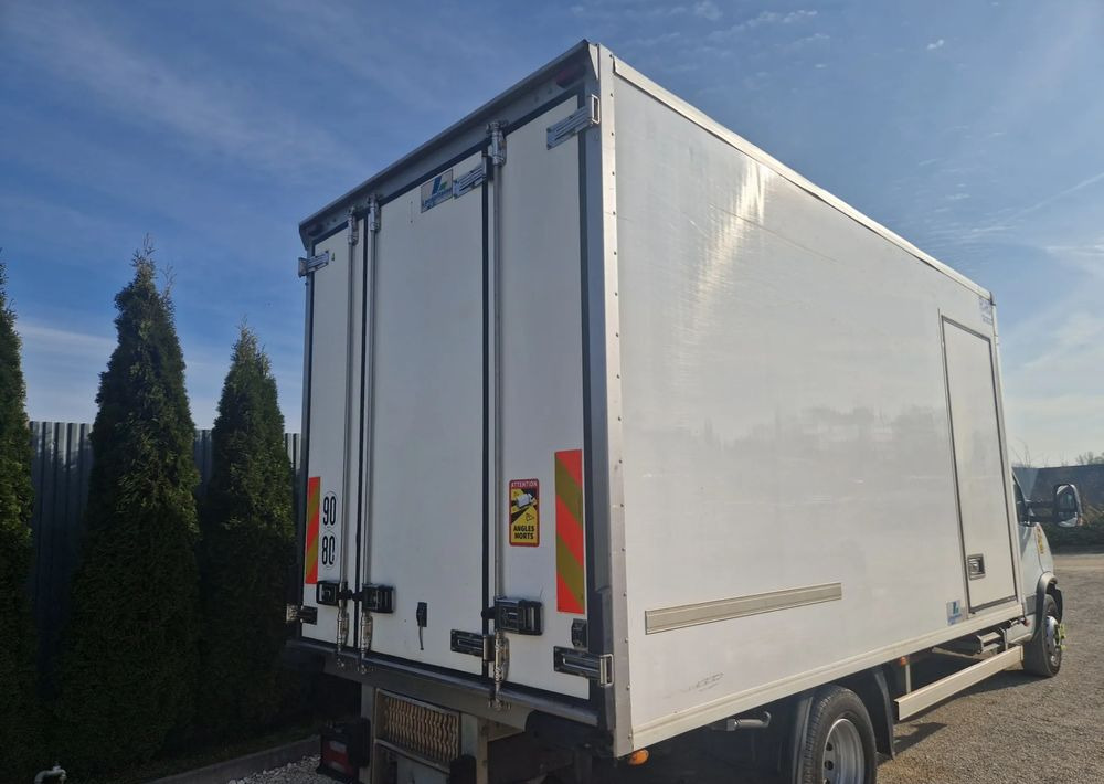 Chłodnia Mroźnia kontener 4.5m , 2 komory, dodatkowe zasilanie, boczne drzwi - גוף החלפה למקרר: תמונה 5 Chłodnia Mroźnia kontener 4.5m , 2 komory, dodatkowe zasilanie, boczne drzwi - גוף החלפה למקרר: תמונה 5