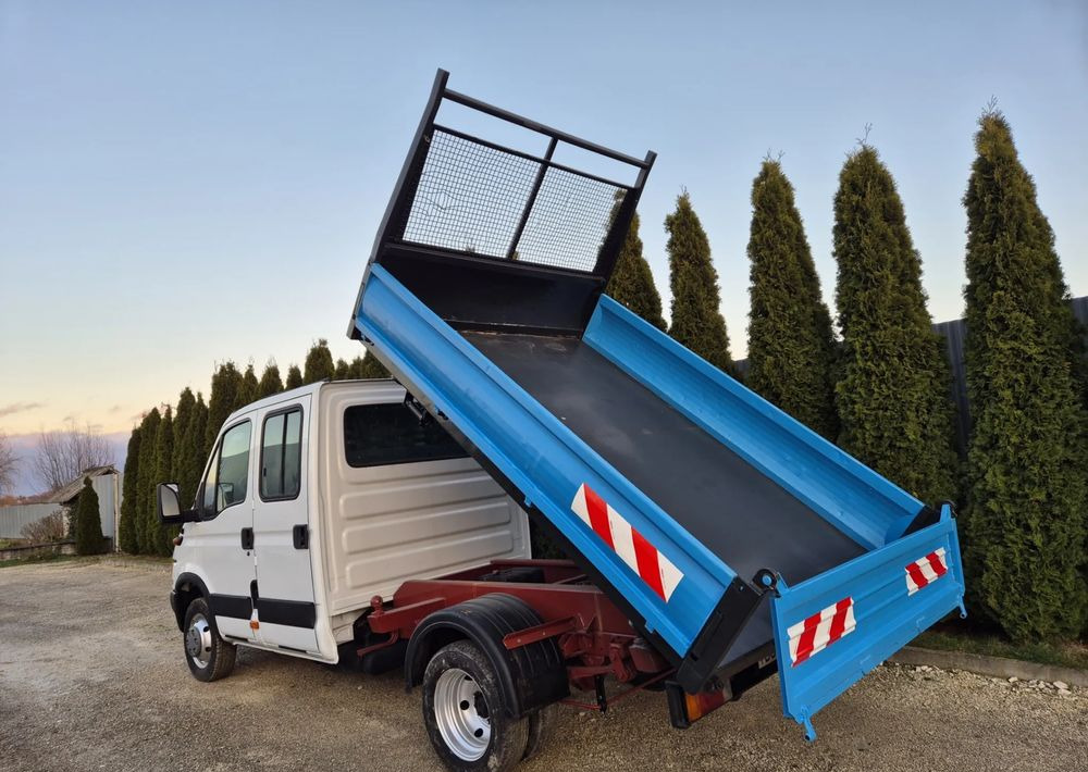 Iveco 35C11 2.8 110KM Zwykła Pompa Brygadówka - כלי רכב מסחרי מזהיר: תמונה 3 Iveco 35C11 2.8 110KM Zwykła Pompa Brygadówka - כלי רכב מסחרי מזהיר: תמונה 3