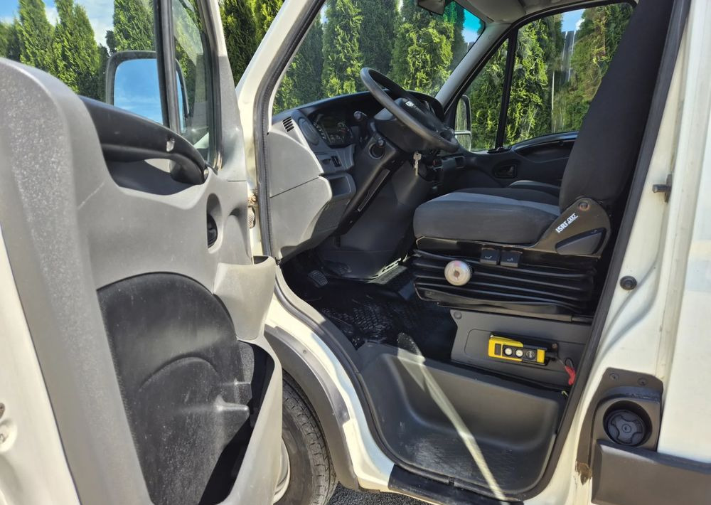 Iveco 35C15 3.0 150KM Wywrotka - כלי רכב מסחרי מזהיר: תמונה 4 Iveco 35C15 3.0 150KM Wywrotka - כלי רכב מסחרי מזהיר: תמונה 4