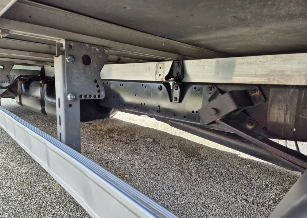 Iveco 35C15 3.0 - כלי רכב מסחרי במיטה שטוחה: תמונה 4 Iveco 35C15 3.0 - כלי רכב מסחרי במיטה שטוחה: תמונה 4