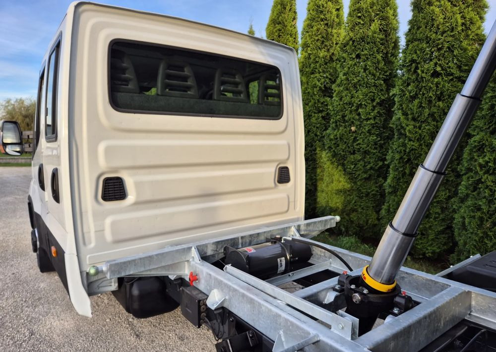 Iveco 35C16 35C15 160KM Brygadówka - כלי רכב מסחרי מזהיר: תמונה 4 Iveco 35C16 35C15 160KM Brygadówka - כלי רכב מסחרי מזהיר: תמונה 4