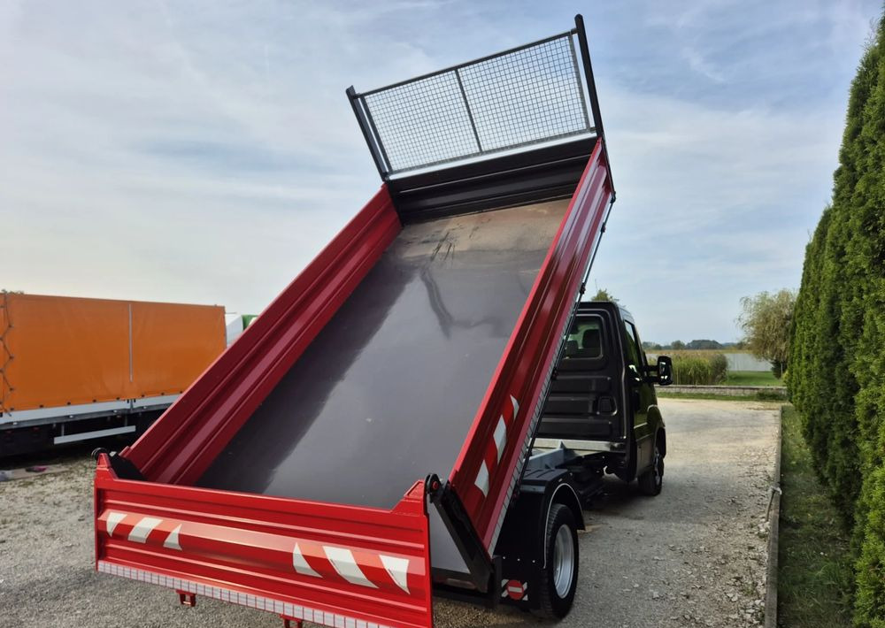 Iveco 35C18 3.0 180KM - כלי רכב מסחרי מזהיר: תמונה 3 Iveco 35C18 3.0 180KM - כלי רכב מסחרי מזהיר: תמונה 3